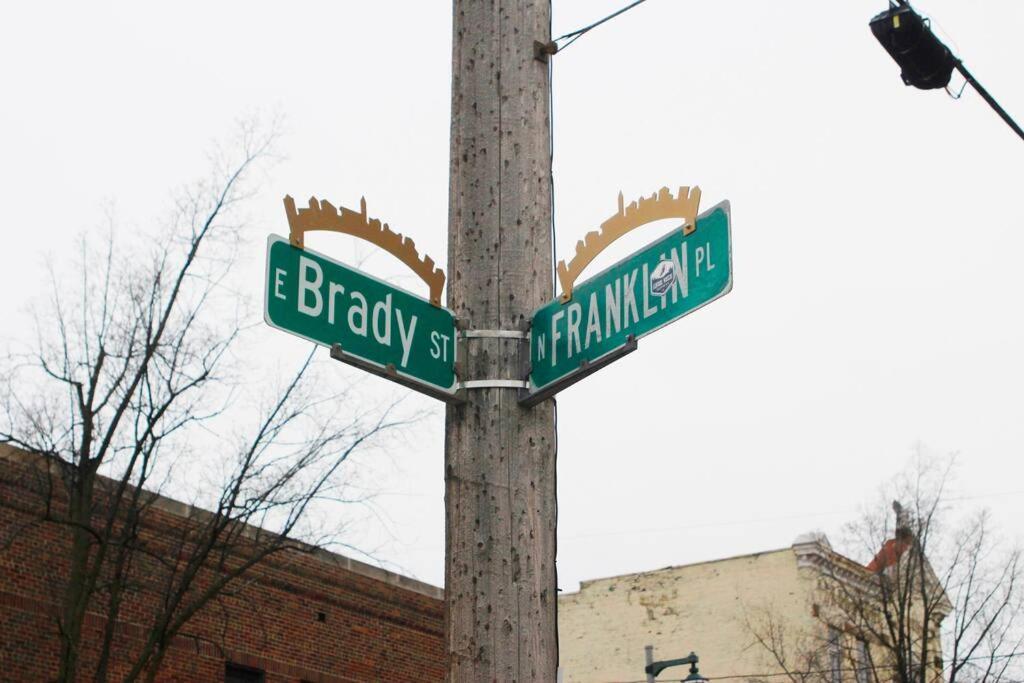 Renovated Brady St. Classic Milwaukee Exteriér fotografie
